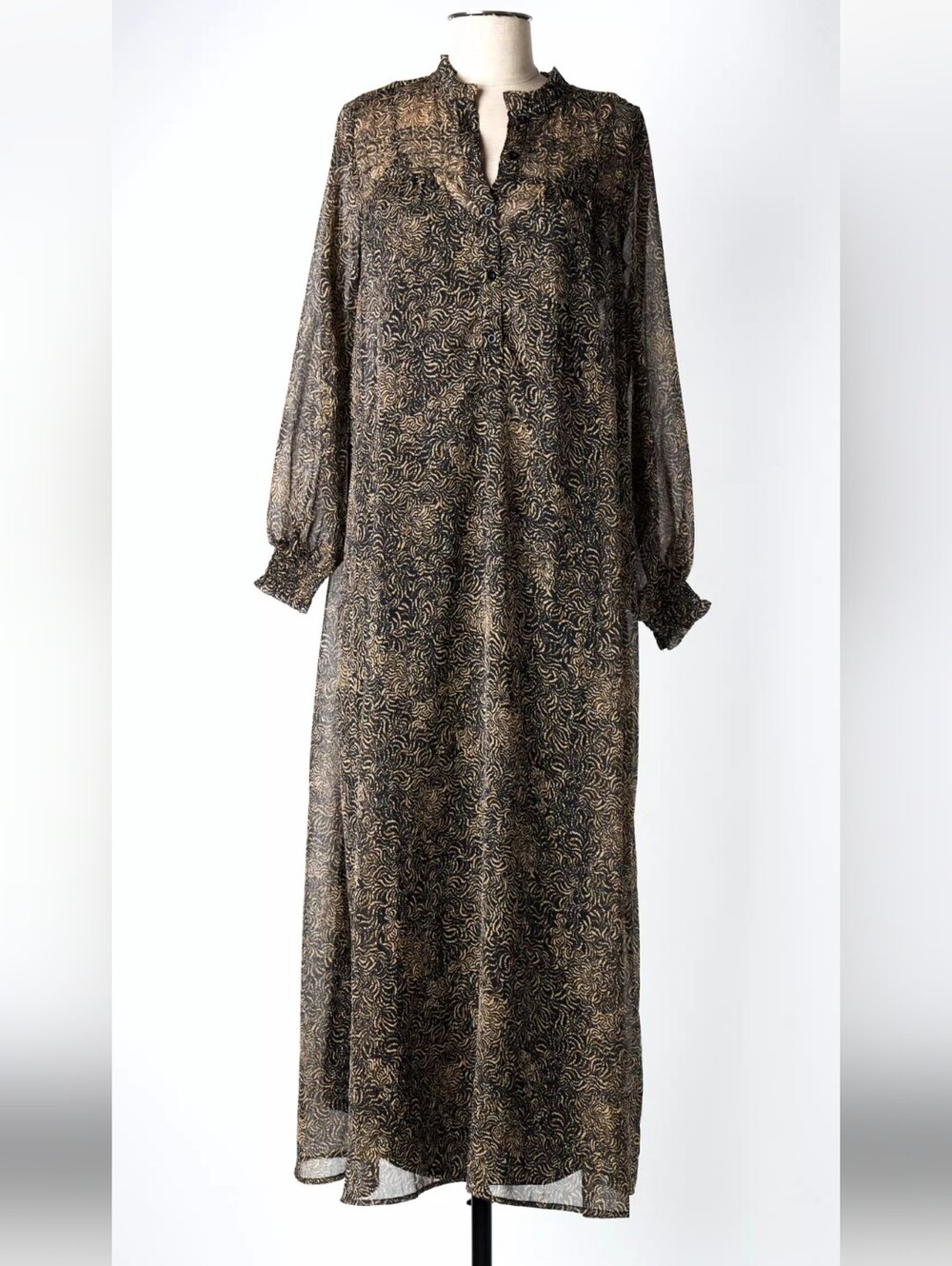B. Young women’s Black Maxi Dress with Gold Swirl Print size 4 new with tags